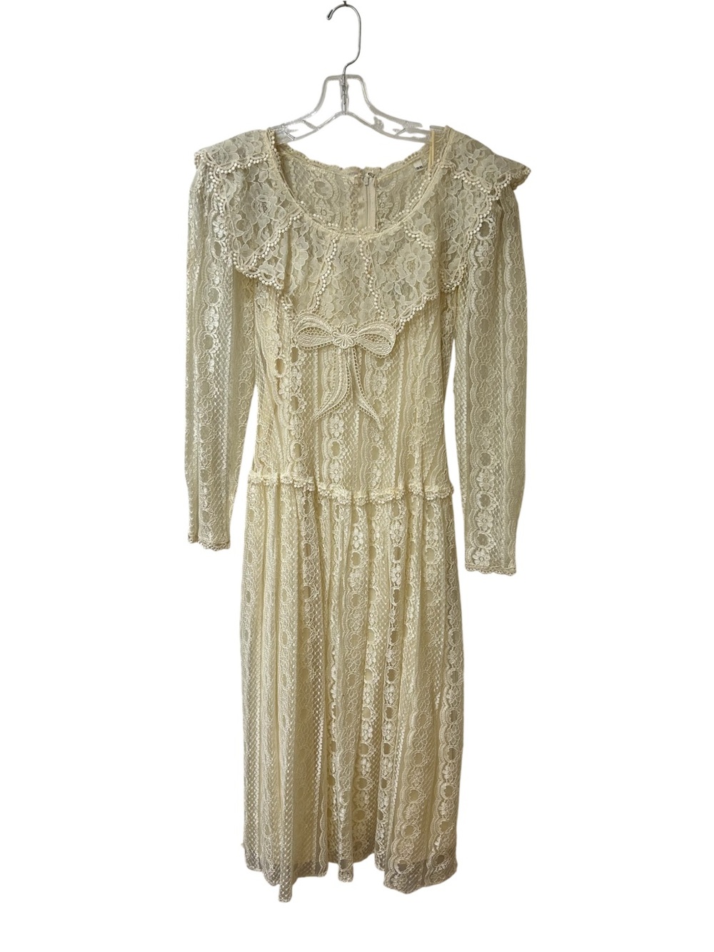 Cachet by Bari Protas Vintage Lace Long-Sleeve Midi Dress in Cream size M/L